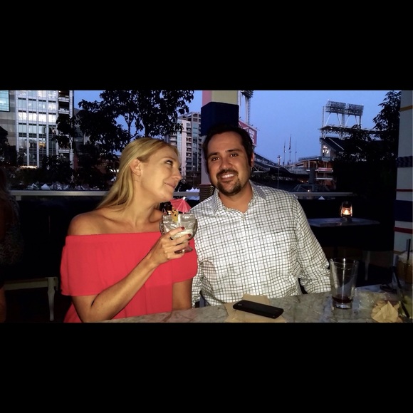 Off-the-Shoulder Ruffle Top - Picture 4 of 5